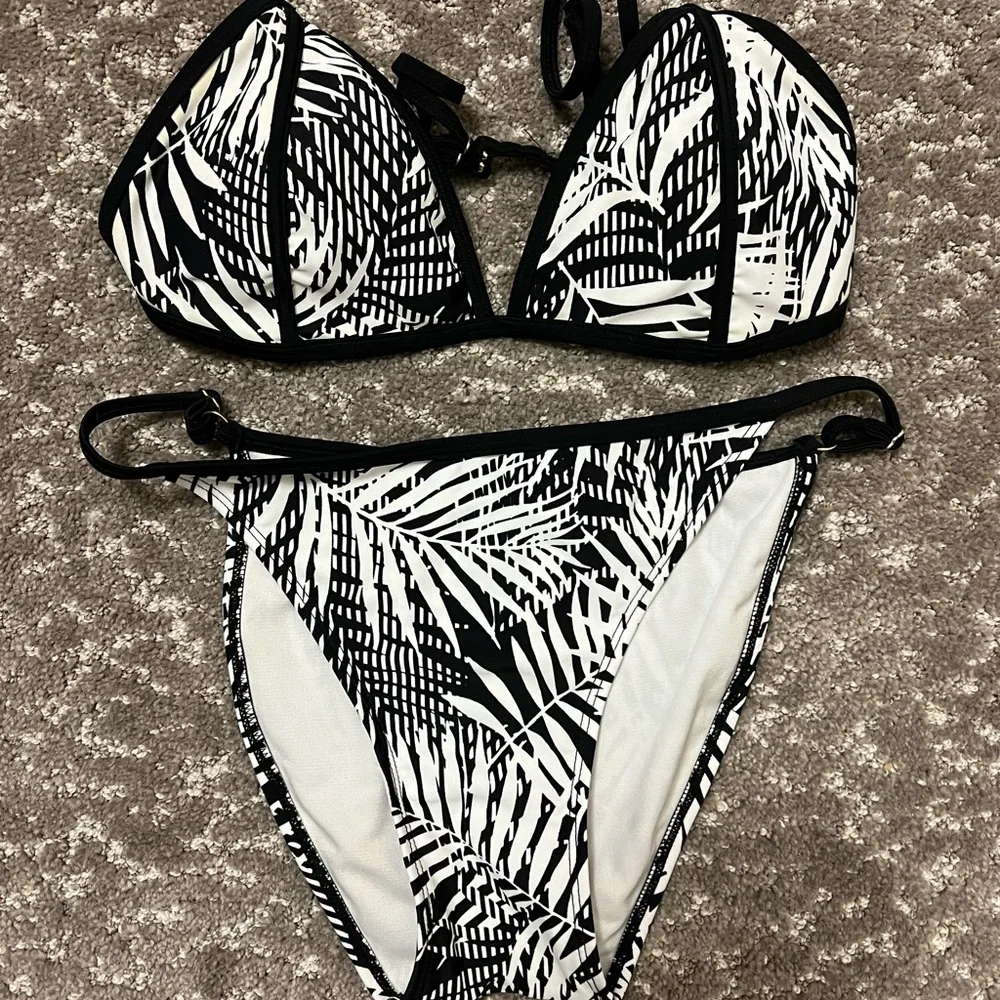 ALREADY SOLD - Picture 6 of 7